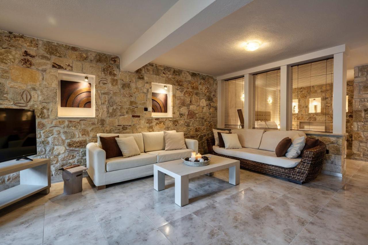 Palmrise Luxury Villas By Travel Pro Services - Nea Skioni Halkidiki 外观 照片