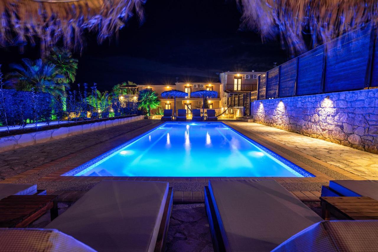 Palmrise Luxury Villas By Travel Pro Services - Nea Skioni Halkidiki 外观 照片